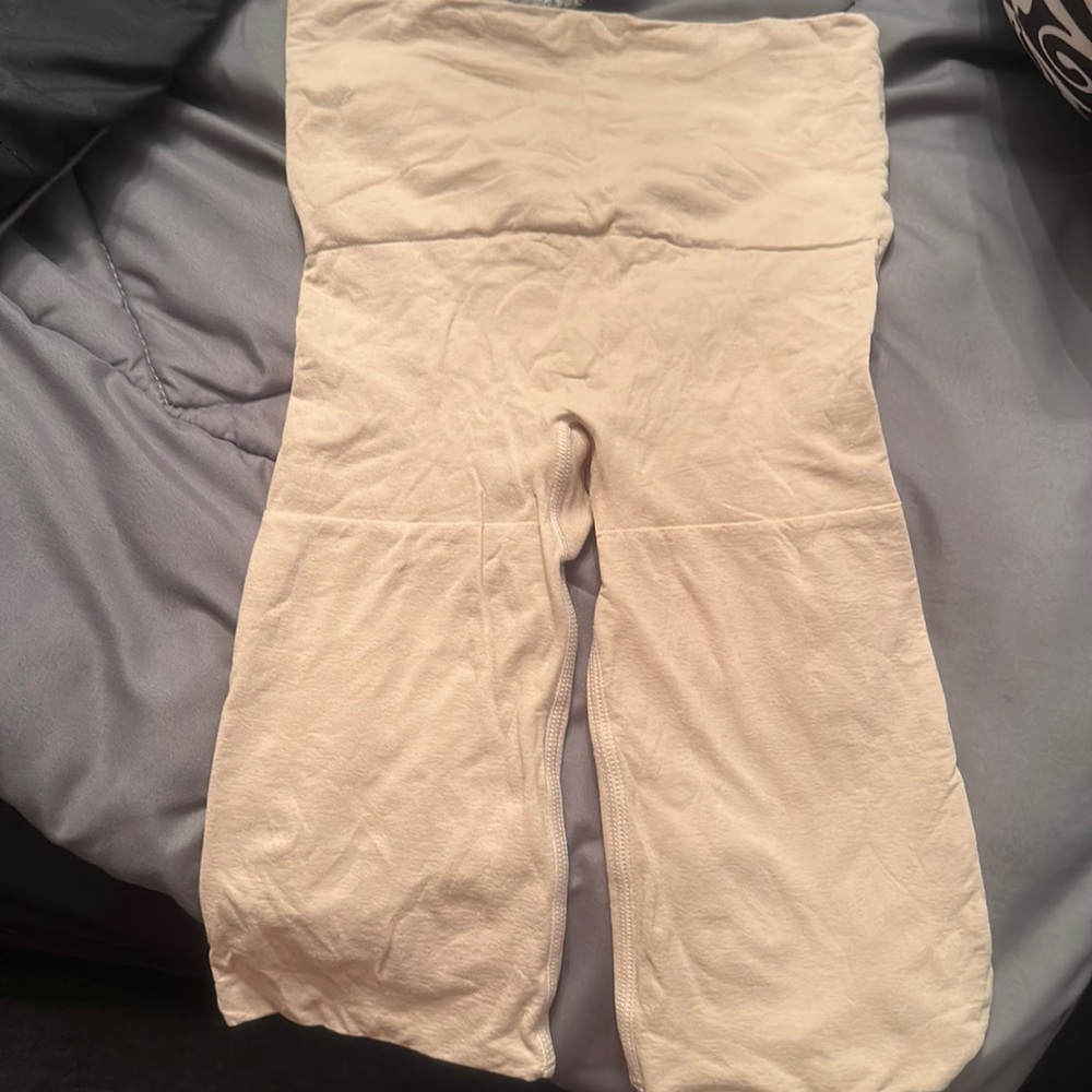 Pinsy butt lift shaper